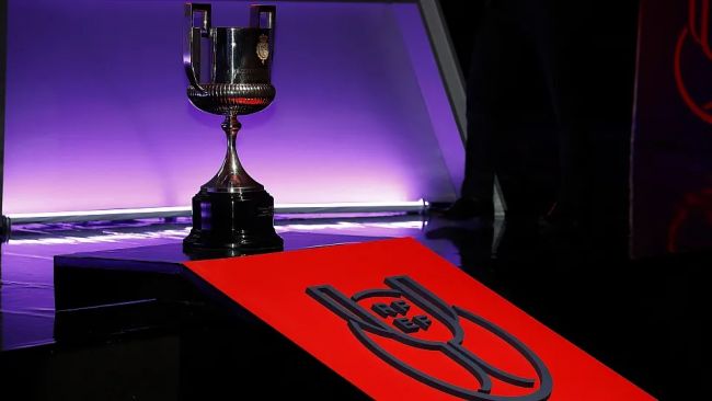 اقترب برشلونة من المنافسة لكن الفوز 3-0 لم يكن كافيا، وأتلتيك يعود إلى نهائي كأس الملك