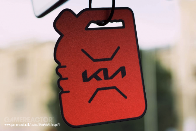 توزع كيا معطرات الجو التي تفوح منها رائحة البنزين لعملائها الجدد من المركبات الكهربائية