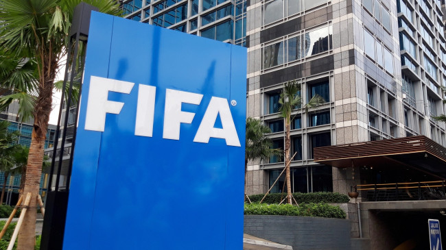 انضم الكونكاكاف وجميع أعضائه ال41 إلى الاتحاد الأوروبي لكرة القدم ورفضوا خطة إنفانتينو لخصخصة جزء من الفيفا