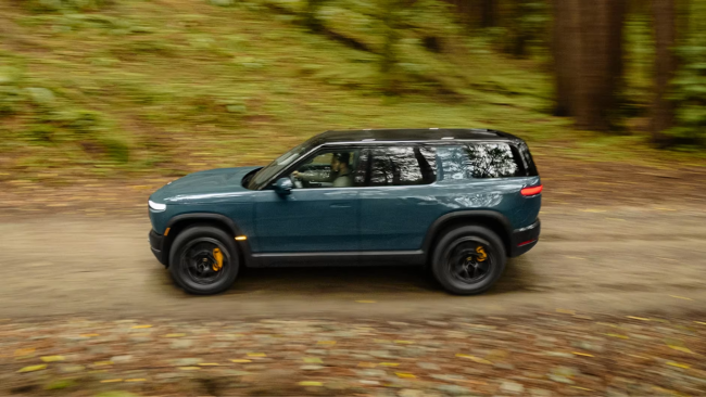 تكشف ريفيان عن الأسعار النهائية وتفاصيل الإطلاق لطراز R2 الجديد