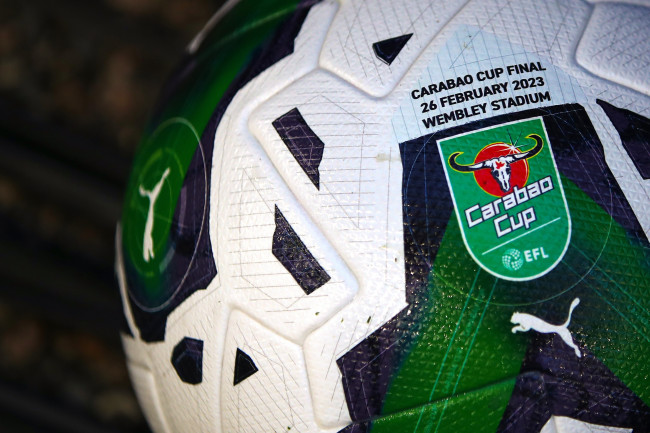 متصدر الدوري الإنجليزي الحالي أرسنال ومانشستر سيتي سيتقابلان في نهائي كأس كاراباو