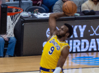 ليبرون جيمس "لا يأخذ اللعب مع ابنه كأمر مسلم به، بينما يقتربان من جديد جديد في تاريخ الNBA)