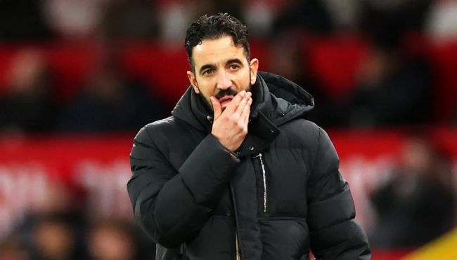 مدرب مانشستر يونايتد المحرج يقول إن الهبوط احتمال حقيقي