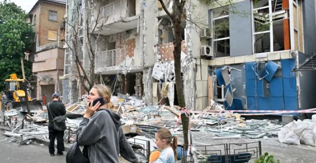 بوكروفسك تصبح خط المواجهة الجديد في أوكرانيا مع تكثيف روسيا هجمات الطائرات بدون طيار والمشاة