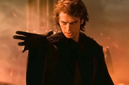 كاثلين كينيدي تنحى جانبا لصالح ديف فيلوني الذي يتولى قيادة حرب النجوم