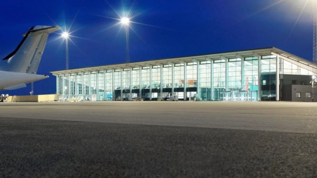 مطار ألبورغ الدنماركي يعلق رحلته لليلة الثانية على التوالي بسبب الاشتباه في نشاط طائرات بدون طيار