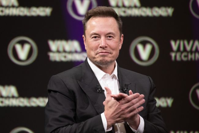 يريد Elon Musk دخول صناعة ألعاب الفيديو باستخدام الذكاء الاصطناعي