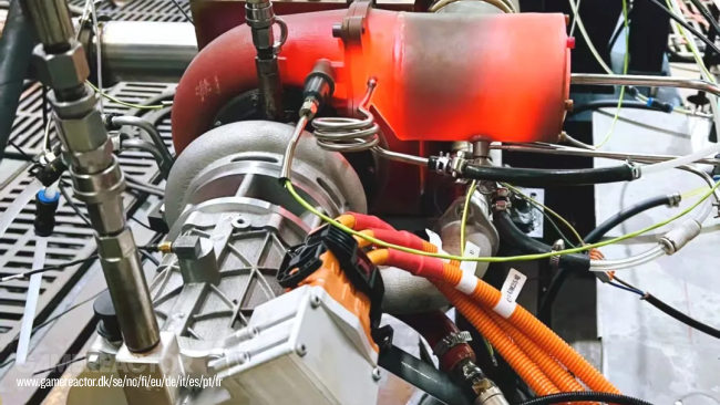 الاختراع الصيني يتيح لك التبديل بين الكهرباء والبنزين بنقرة واحدة