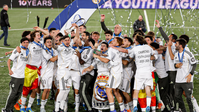 فريق ريال مدريد تحت 19 سنة يفوز بدوري شباب الاتحاد الأوروبي، الحارس يستدعى من قبل أربيلوا