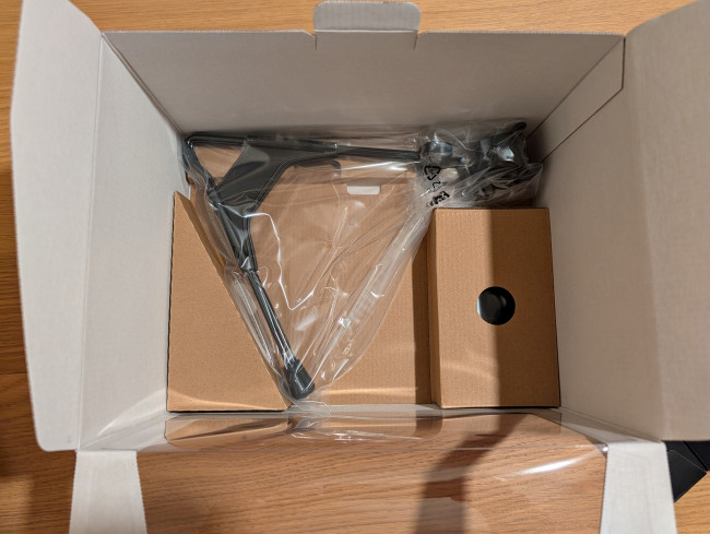 فتح الصندوق والمقارنة: هذا هو شكل Virtual Boy لسويتش