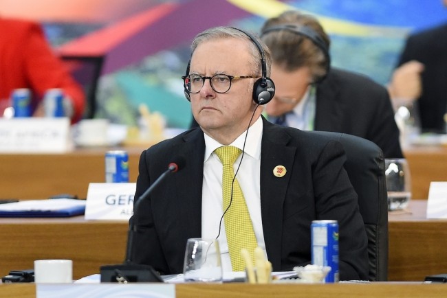 حظرت أستراليا ما يقرب من 5 ملايين حساب مراهق على وسائل التواصل الاجتماعي تحت حظر الجيل الجديد