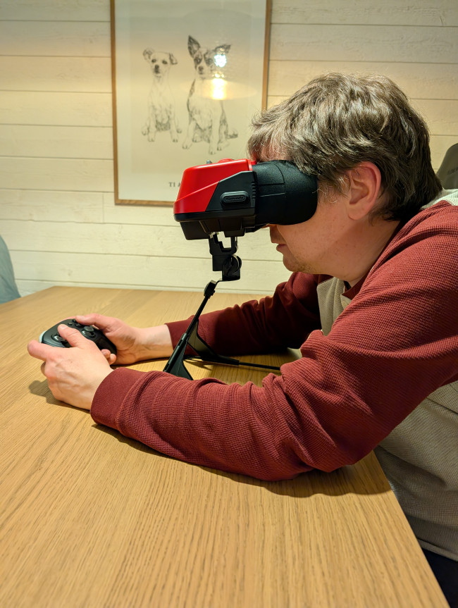 فتح الصندوق والمقارنة: هذا هو شكل Virtual Boy لسويتش