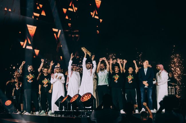 كأس العالم للرياضات الإلكترونية: فريق الصقور يحتفظ بلقب بطولة الأندية