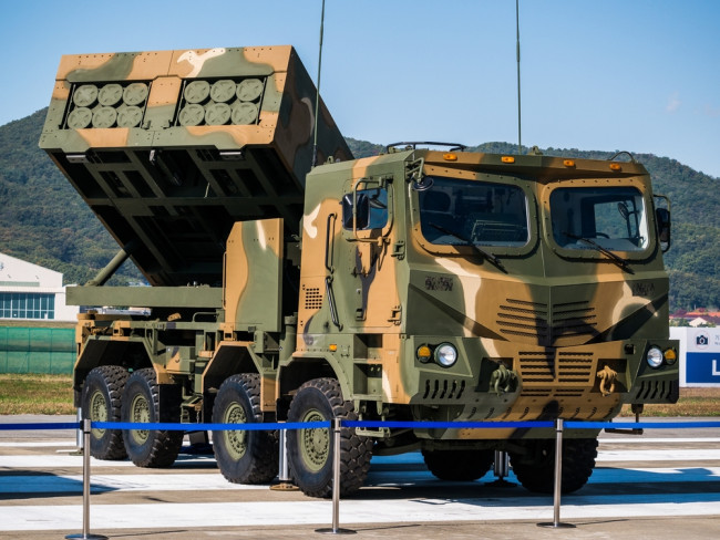 تدعم النرويج برنامجا بقيمة 2 مليار دولار للحصول على أنظمة مدفعية بعيدة المدى من كوريا الجنوبية