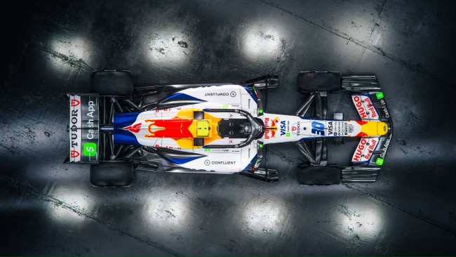تعرض Racing Bulls سيارة فورمولا 1 لعام 2026 تبدو تماما كما تتوقع