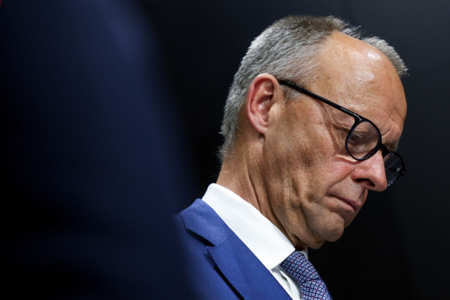 تستكشف ألمانيا استخدام الأسلحة النووية الفرنسية والبريطانية للردع دون بناء قنابل خاصة بها