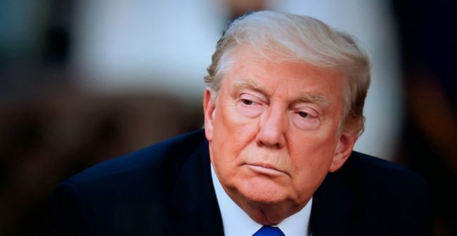 ترامب يستهدف الجمهوريين "الأغبياء" "الحمقى" بشأن قائمة عملاء إبشتاين