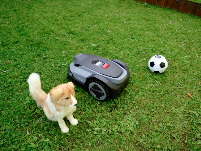 قمنا برحلة إلى ألمانيا لرؤية تشكيلة جزازة العشب الجديدة Roborock