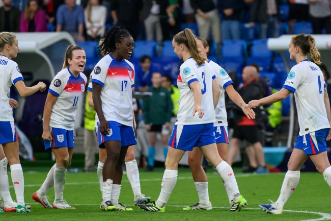 فوز إنجلترا الودي على أستراليا طغت عليه إصابة بطلة اليورو ميشيل أجيمانغ