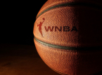 تينا تشارلز، أفضل لاعبة متابعات في تاريخ WNBA وثاني أفضل هداف للكرة تينا تشارلز تخرج عند 37 نقطة