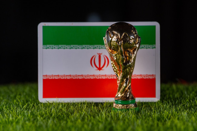 يقول المدرب إن لاعبي كرة القدم الإيرانيين ليسوا في "ظروف بدنية مناسبة" لكأس العالم.