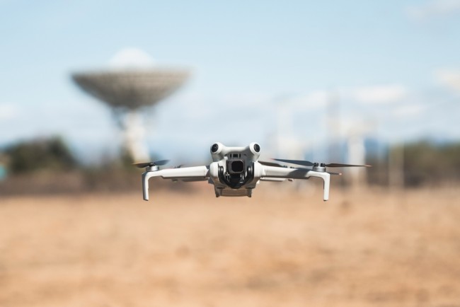 الولايات المتحدة تعرقل الموافقات على نماذج جديدة من DJI ونماذج الطائرات بدون طيار الصنع في الخارج