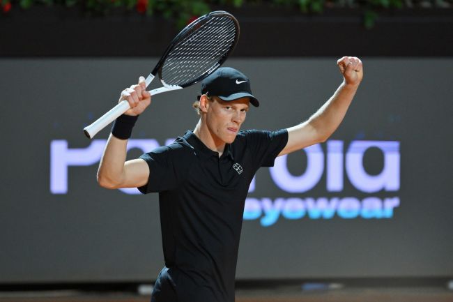 جانيك سينر يؤكد المدة التي سيستغرقها التعافي وخططه لبطولة الولايات المتحدة المفتوحة