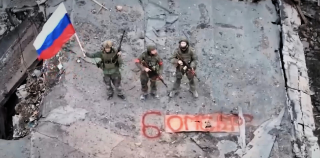 القوات الأوكرانية تنسحب من مدينة سيفيرسك الشرقية: "تمكن الغزاة من التقدم"