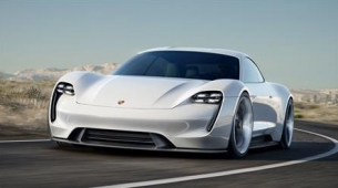 تكشف دراسة جديدة أن الأمريكيين يقلقون أكثر بشأن مدى السيارات الكهربائية بدلا من الأسعار