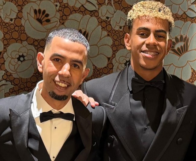 يعتقد والد لامين يامال أنه كان "ضررا معنويا" أن ابنه لم يفز بالكرة الذهبية: "حدث شيء غريب هنا"