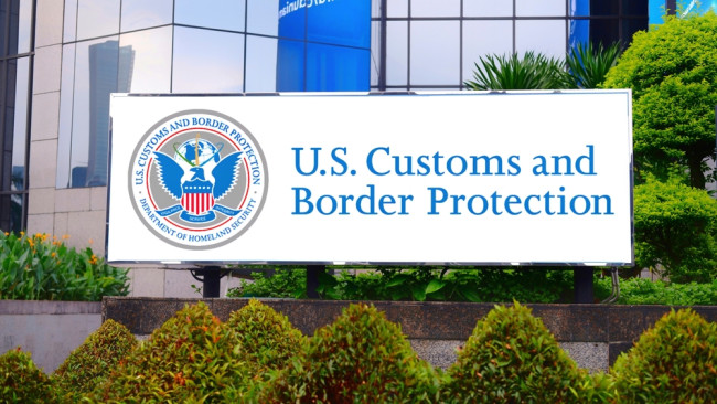 الولايات المتحدة توقف جمع الرسوم الجمركية التي ألغتها المحكمة العليا