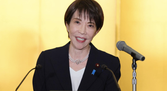 رئيس الوزراء الياباني يحث الناس على السعي إلى ارتفاع الأرض بعد زلزال قبالة سواحل البلاد